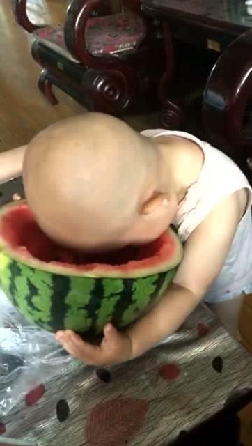 大头和莎莎吃瓜视频,揭秘娱乐圈幕后故事