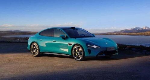 在小米汽车里拍视频吃瓜,吃瓜群众现场直播